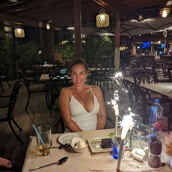 Meet your Posher, Sarita - Picture 9 of 9